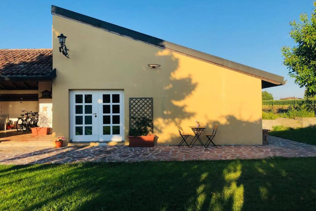 Badia PaveseLa Casa Nei Campi别墅 外观 照片